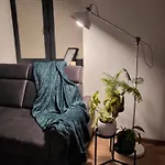 Przestronny Luksusowy Apartament, Klimatyzacja, Duzy Parking, Zameldowanie 24h, 2 Sypialnie, Salon, Kuchnia, Pralnia, Monitoring, 95mkw شقة *